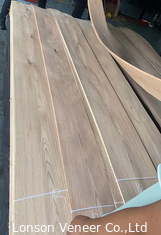 Spessore 0,6 - 3,0 mm Finitura di legno di quercia bianco nodoso per mobili e pavimenti