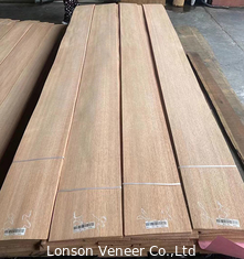 Quarter Cut Red Oak Veneer Spessore 0,45 mm Pannello di veneer di legno Grado AAA