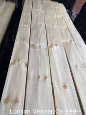 Il piano di legno naturale dell'impiallacciatura dell'OEM ha tagliato la lunghezza dell'umidità 250cm del pino nodoso 12%