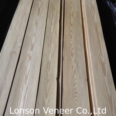 0.6mm Veneer di legno di pino russo naturale, pannello di grado A, crown cut