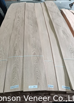 Pannello di rivestimento di quercia rossa americano Crown Cut AA Grade Spessore 0,5 mm