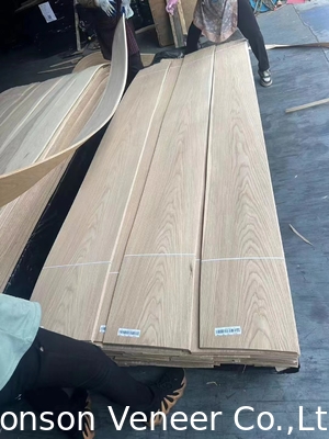 0.4mm Pannello di Legno di Quercia Bianco Rivestimento di Legno di Quercia Grado AAA buono in magazzino Crown Cut
