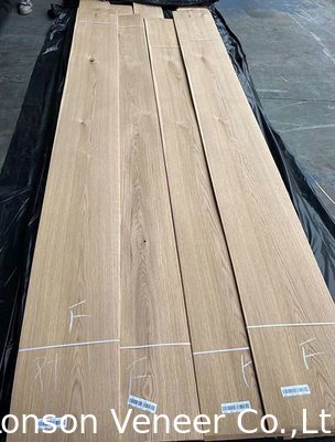 Spessore di rovere bianco 0,4 mm Veneer di legno Grado nodoso Prezzo favorevole