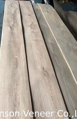 Spessore 0,6 - 3,0 mm Finitura di legno di quercia bianco nodoso per mobili e pavimenti