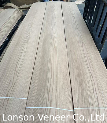 Corone tagliata pannello di rivestimento di rovere rosso 0,5 mm Rivestimento di legno AA Grado macchiabile