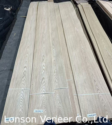 Taglio di grano di montagna Legno di quercia bianco rivestimento di legno di quercia di 0,5 mm pannello mobili di grado AA, porta